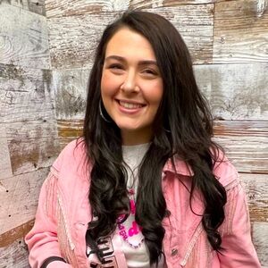 Meet your Posher, Alyssa